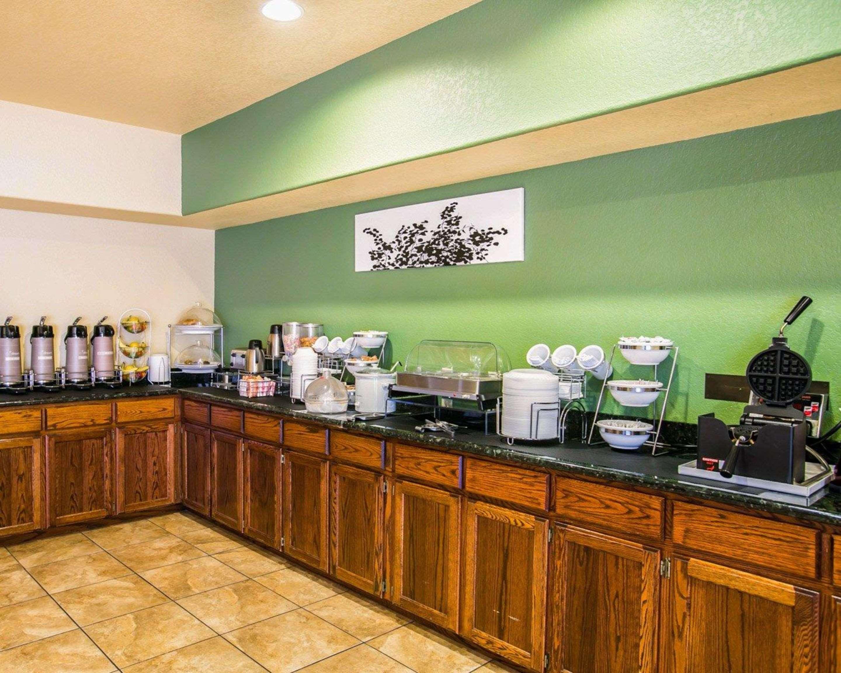 Sleep Inn & Suites Gonzales Near Palmetto State Park Екстер'єр фото